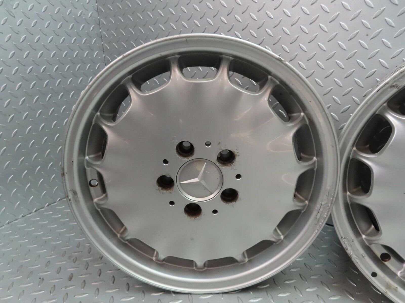 15216 Mercedes-Benz W140 S320 Alloy Wheel Set 7.5Jx16H2 ET51 1404011002