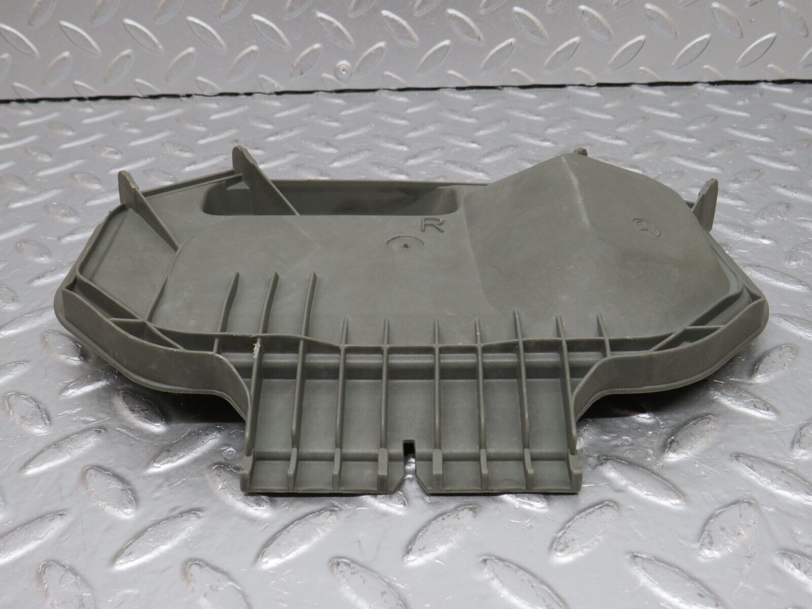 33163 Mercedes-Benz W124 Bosch Headlight Cover Right 1305239066