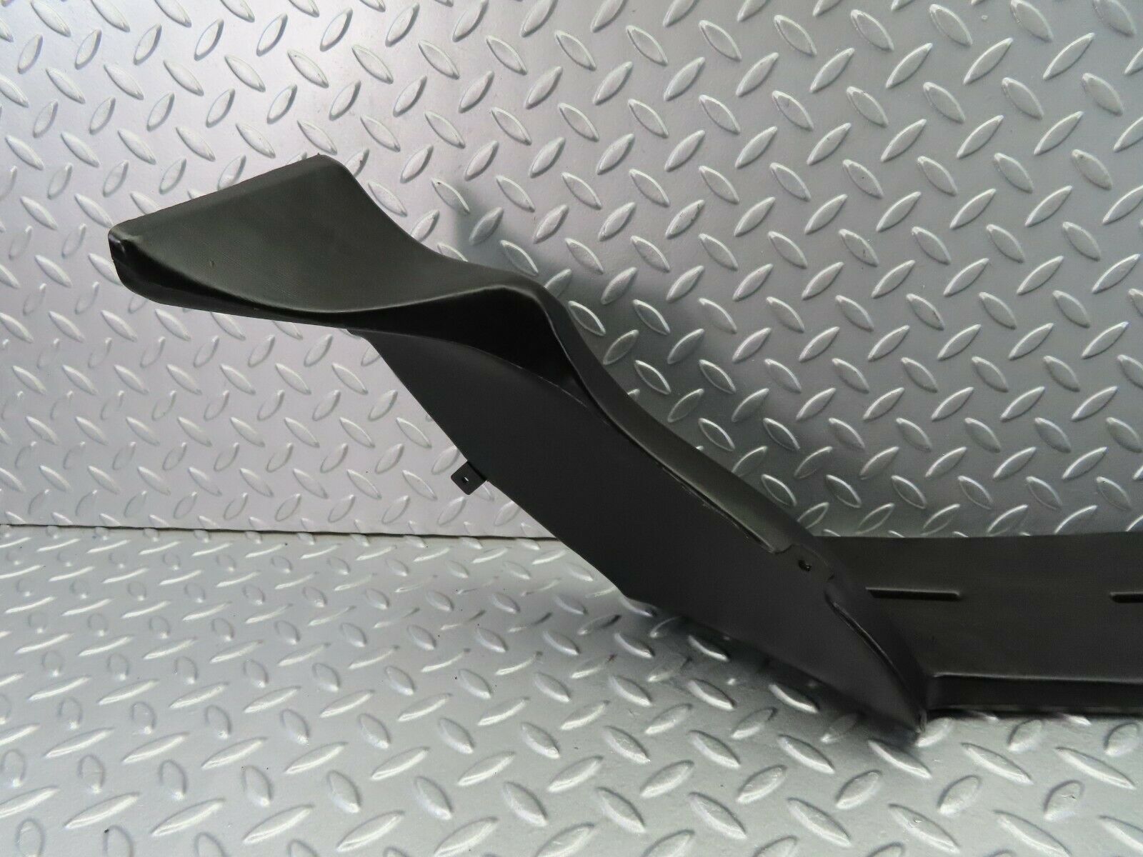 7826 Mercedes-Benz W115 220D Heater Air Duct Vent Right 1158310245