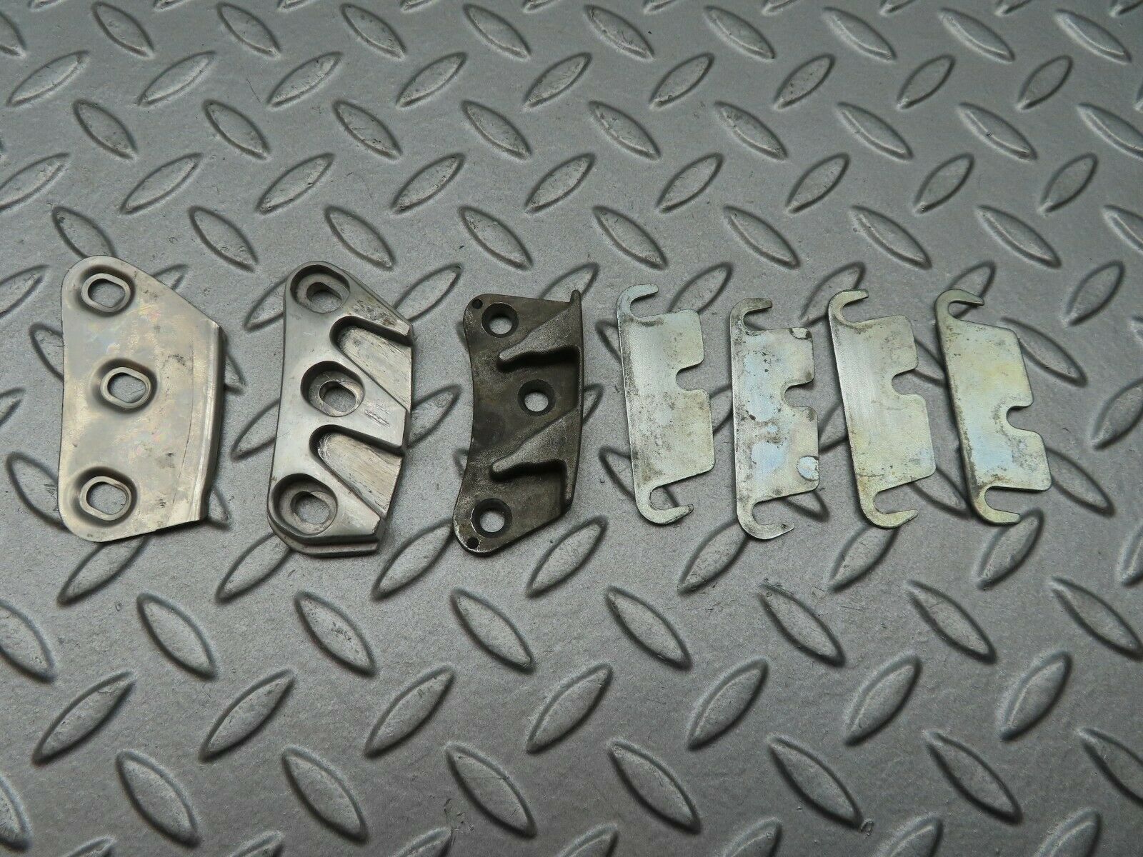 3938 Mercedes-Benz S123 200T Wagon Left Side Tailgate Stop 1237660176