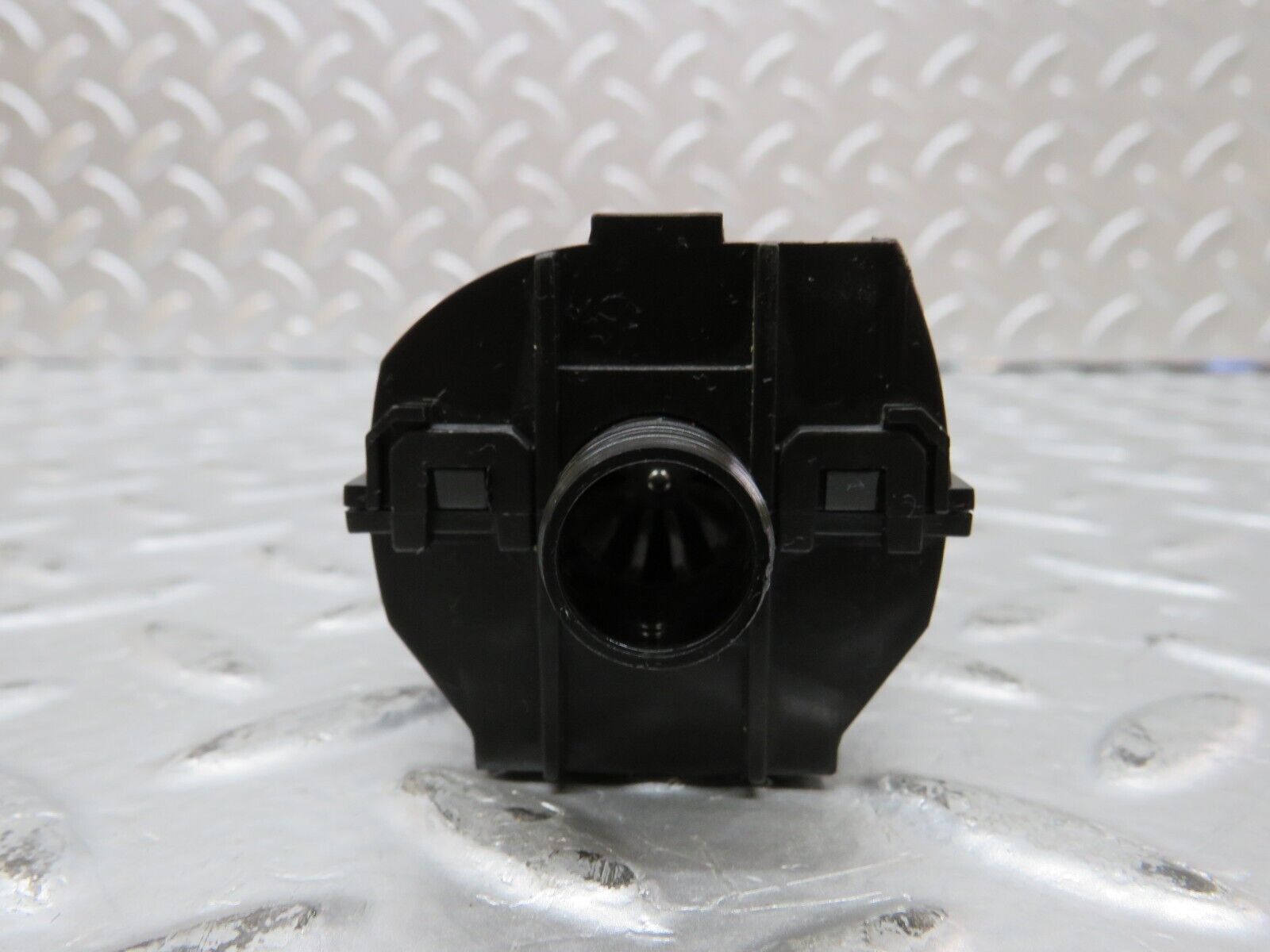 26564 Mercedes-Benz C124 220CE Coupe Temperature Sensor 0008301908 0130002802