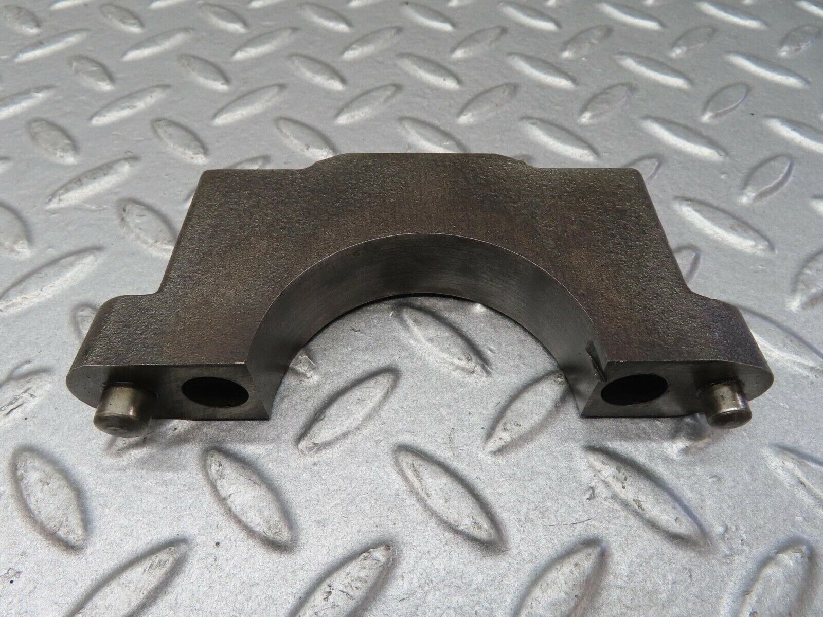 13382 Mercedes-Benz W111 230S Crankshaft Bearing Holder Block 1080110211