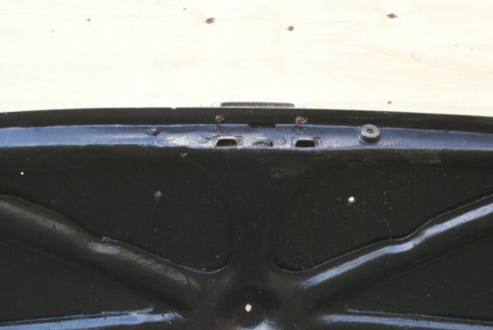 2537 Mercedes-Benz W105 219 PONTON Boot Lid Trunk Door