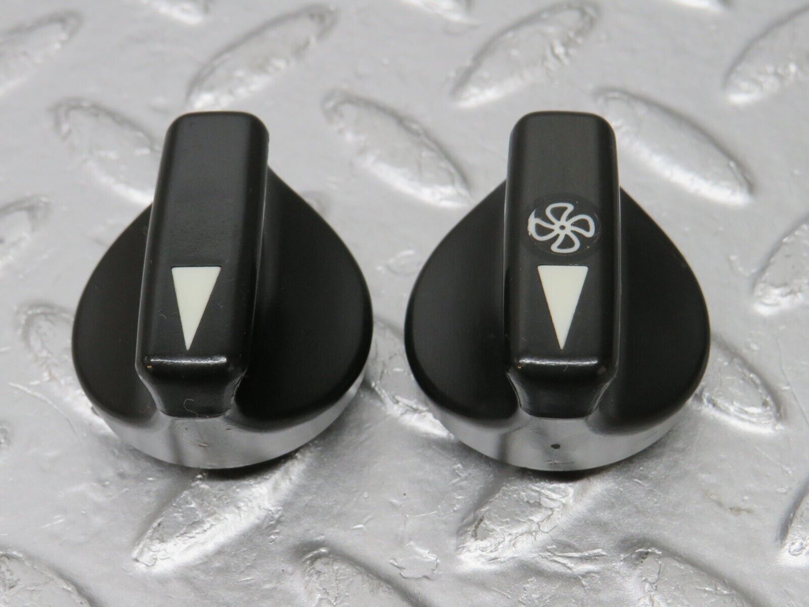 34350 Mercedes-Benz C126 380SEC Coupe Heater Control Knob