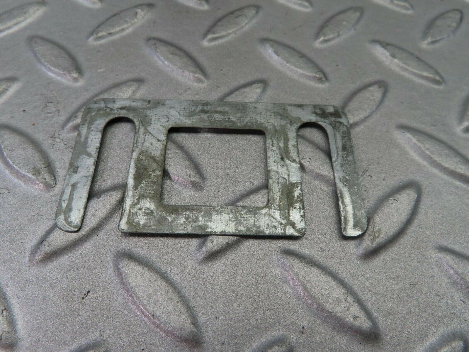 7709 Mercedes-Benz S123 230TE Wagon Door Lock Latch Left Side