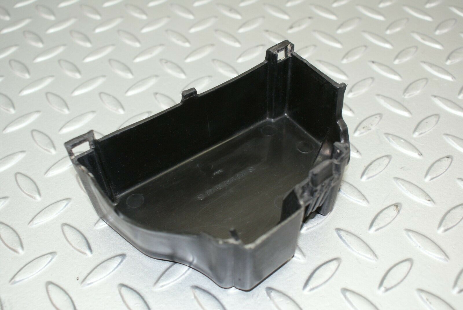 2931 Mercedes-Benz C123 280CE Coupe Fuse Box Relay Cover 1235450146