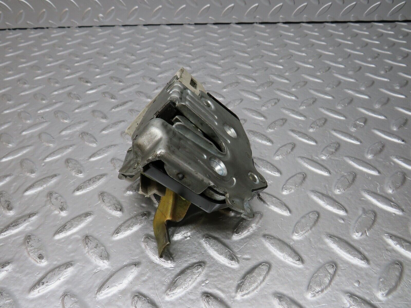 30486 Mercedes-Benz W124 230E Rear Right Door Lock Mechanism