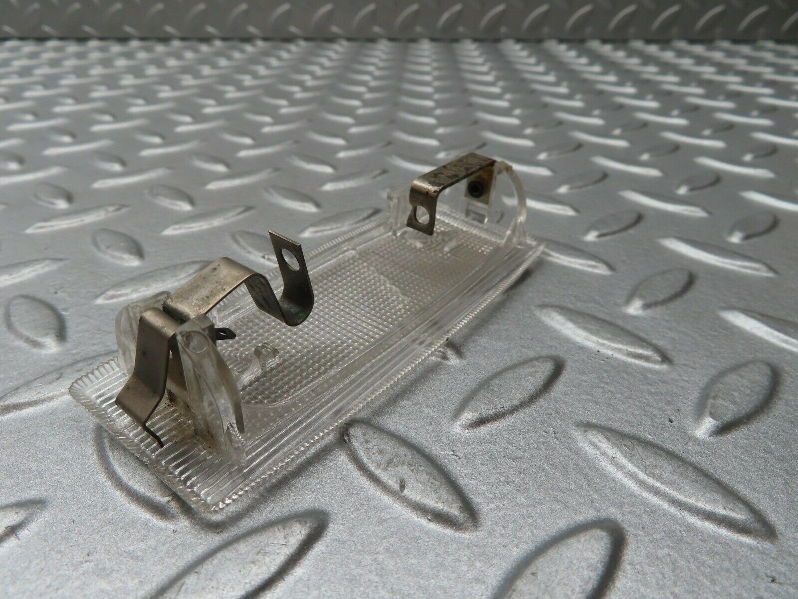 4205 Mercedes-Benz V123 240D LWB Interior Dome Light Rear