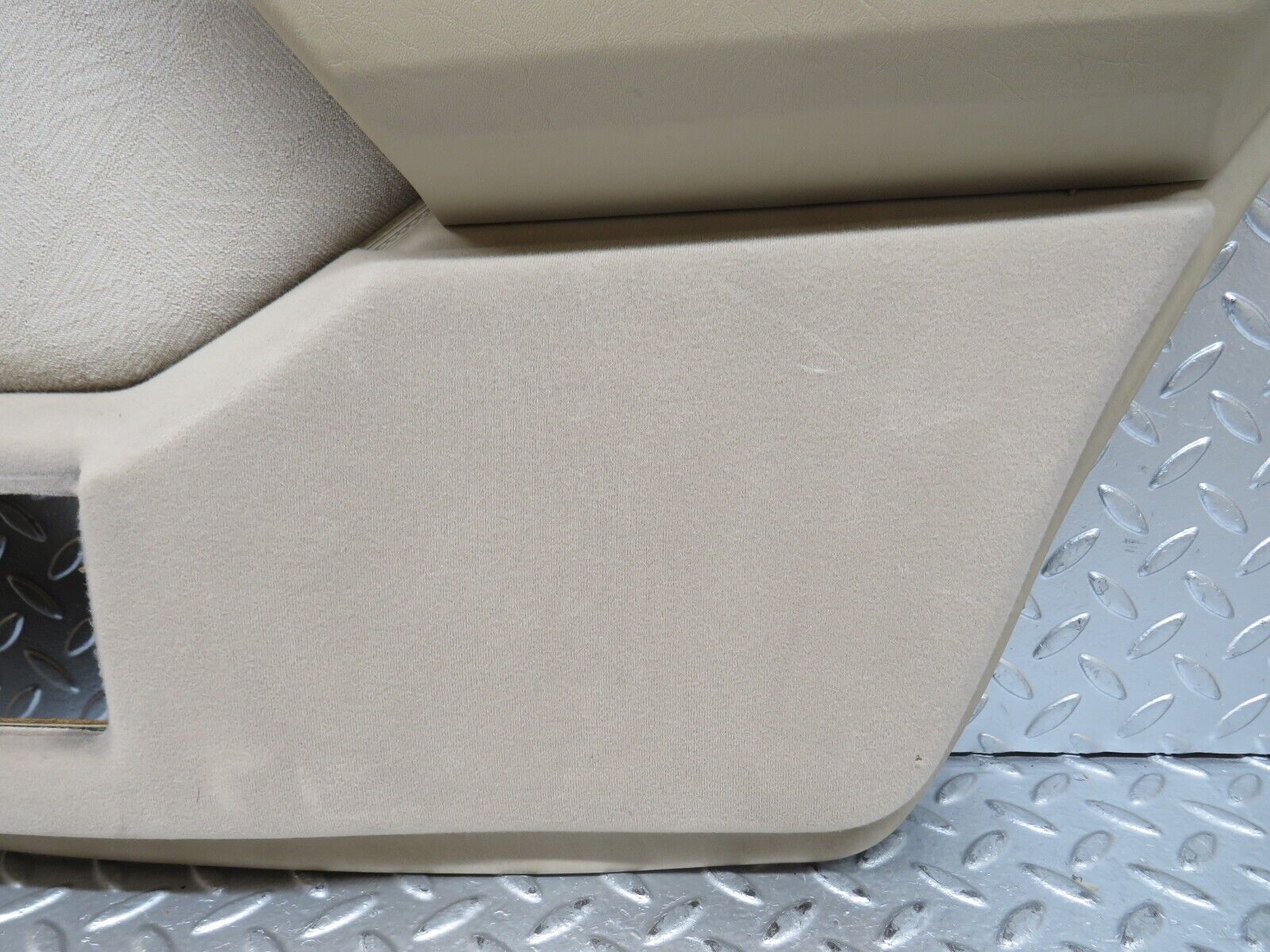 27524 Mercedes-Benz S124 300TE Wagon Rear Right Door Card Beige