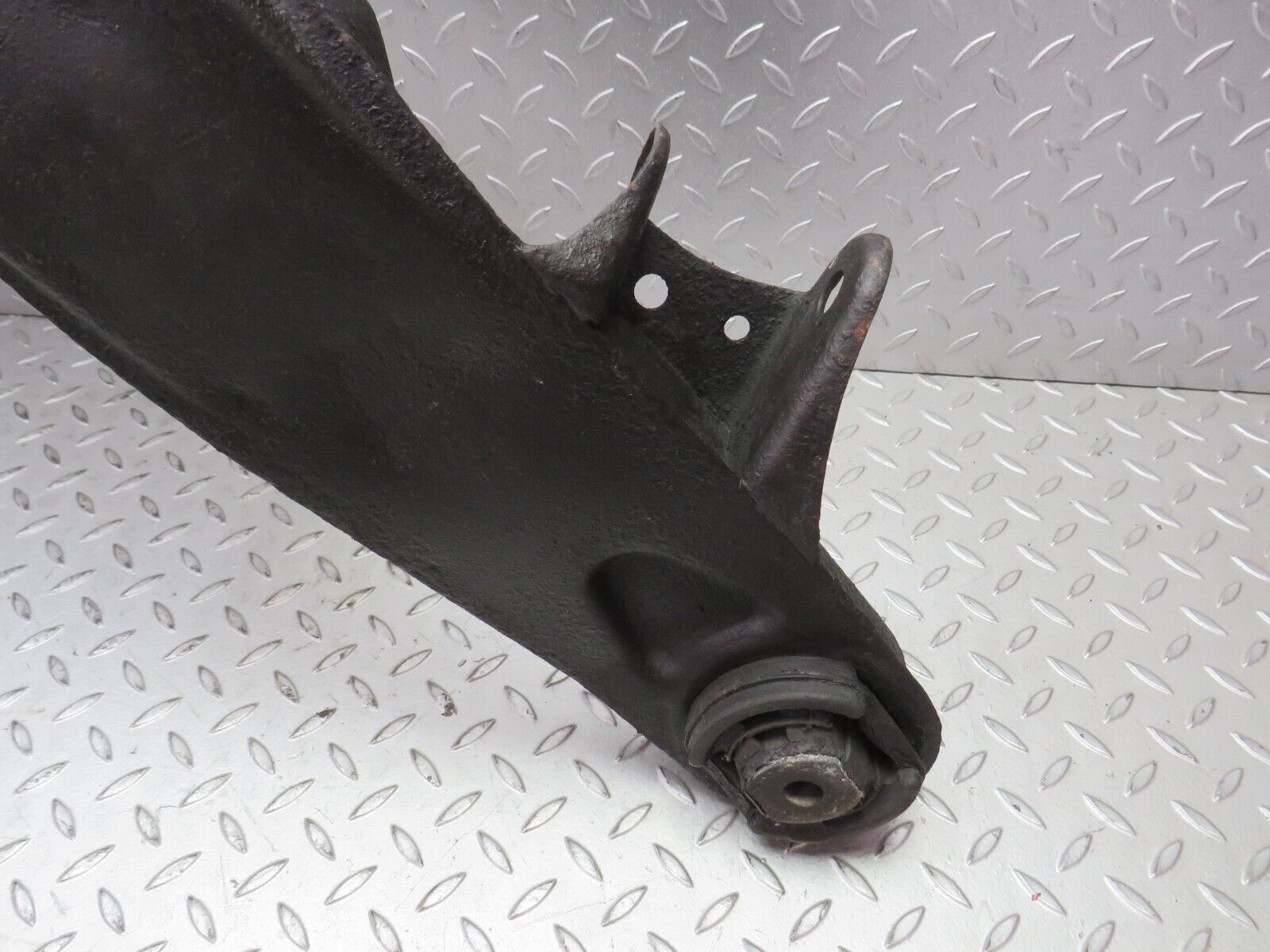 0411 Mercedes-Benz W116 Rear Subframe Axle Carrier Suspension