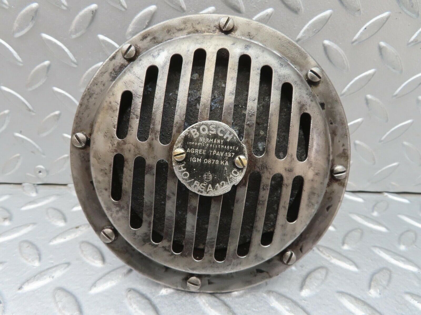 13170 Mercedes-Benz W111 220S Horn Bosch HO/FSA 12/9