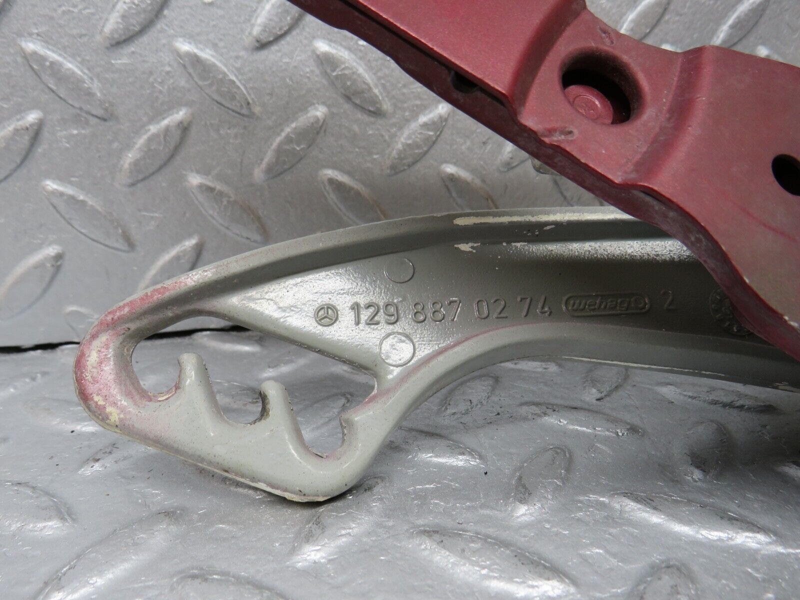 38505 Mercedes-Benz R129 280SL Coupe Bonnet Hinge Right 1298800228 1298870274