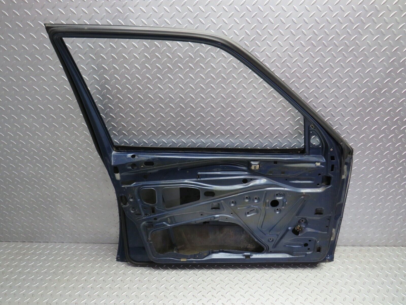 31416 Mercedes-Benz S124 220TE Wagon Front Left Door