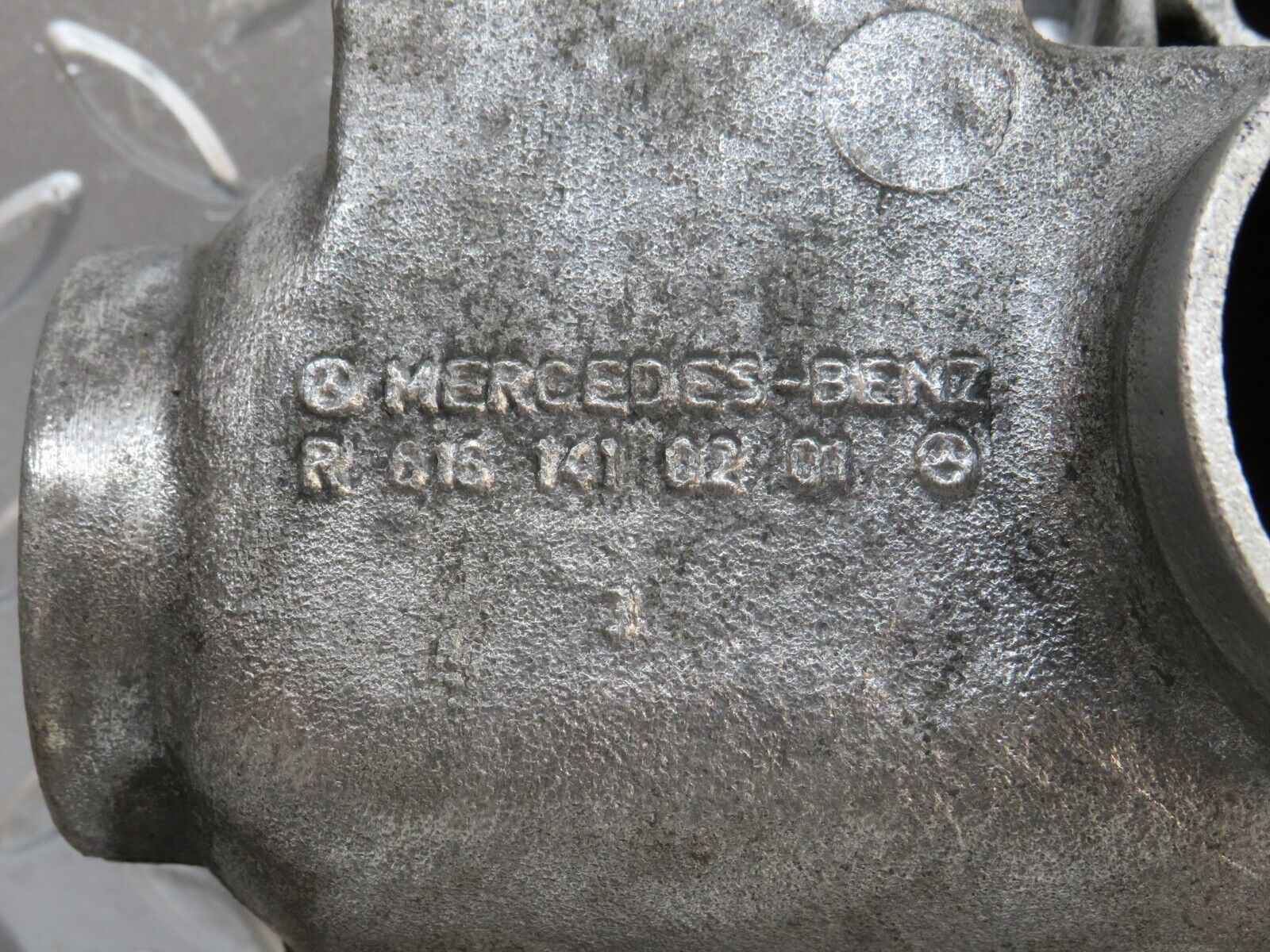 28421 Mercedes-Benz S123 240D Wagon Intake Manifold 6151410201