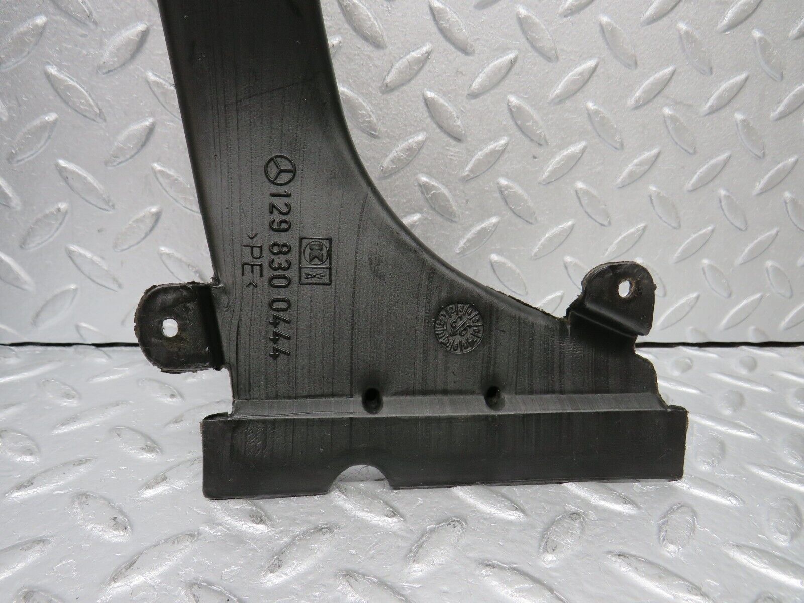 38300 Mercedes-Benz R129 280SL Coupe Front Air Vent Duct Pair 1298300344 1298300444