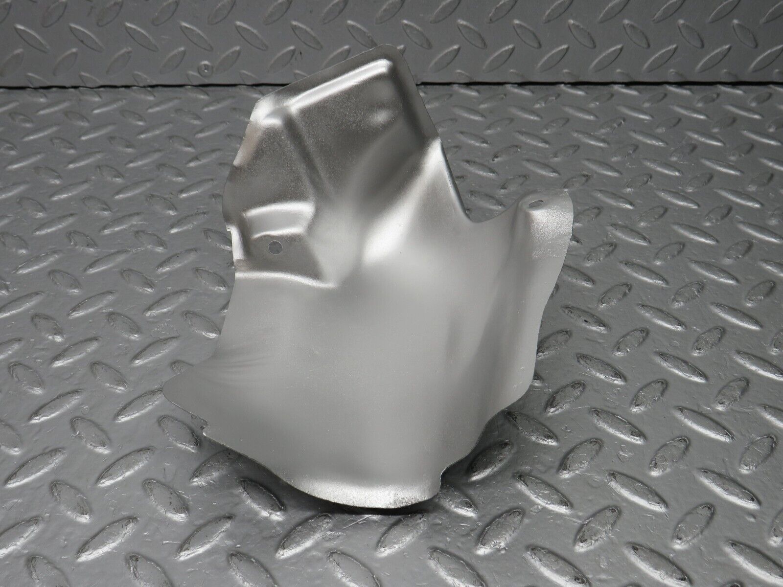 38941 Mercedes-Benz W201 190E 2.6L Exhaust Heat Shield