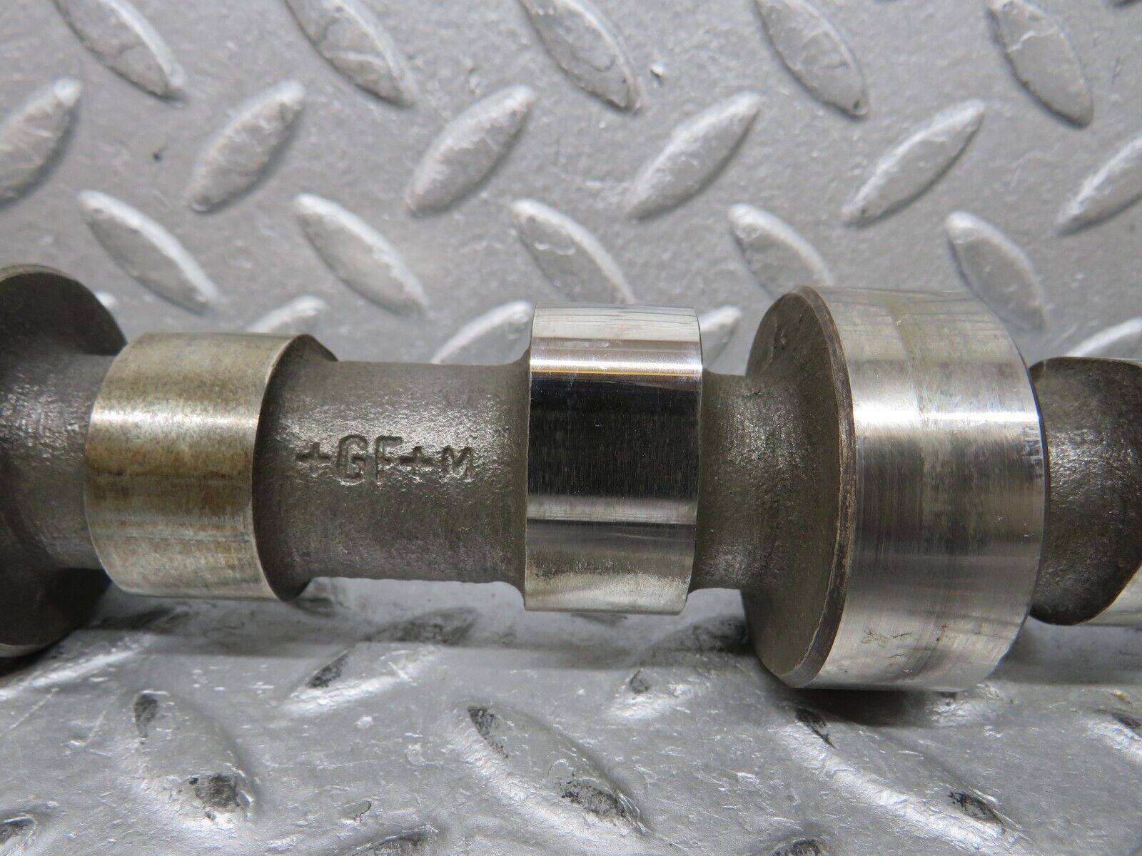 37631 Mercedes-Benz W109 300SEL Camshaft Left Side 1160513001