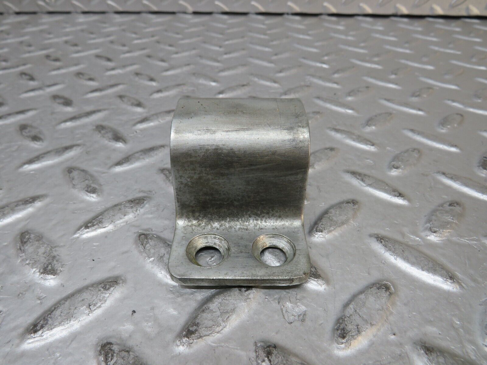 28816 Mercedes-Benz W123 230E Door Lock Latch Left Side