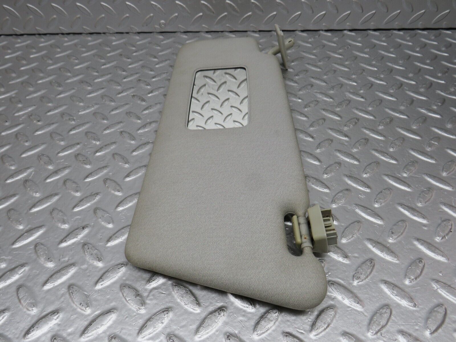 33282 Mercedes-Benz W202 C180 Sun Visor Left Side