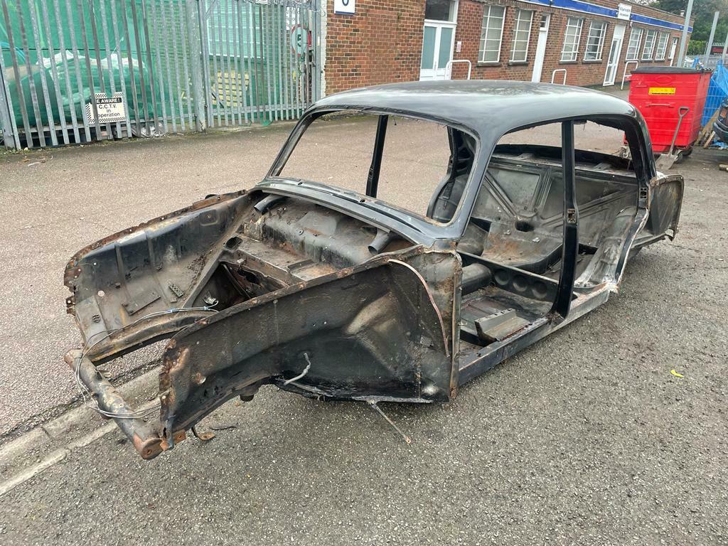 21821 Mercedes-Benz W121 190 Ponton Shell 1961