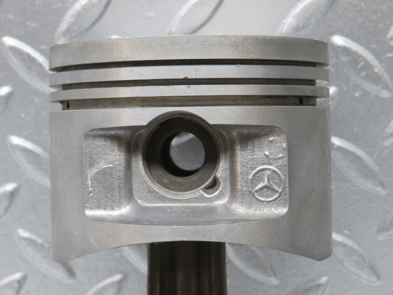 32710 Mercedes-Benz S124 300TE Wagon Piston With Connecting Rod 88.475mm 10205