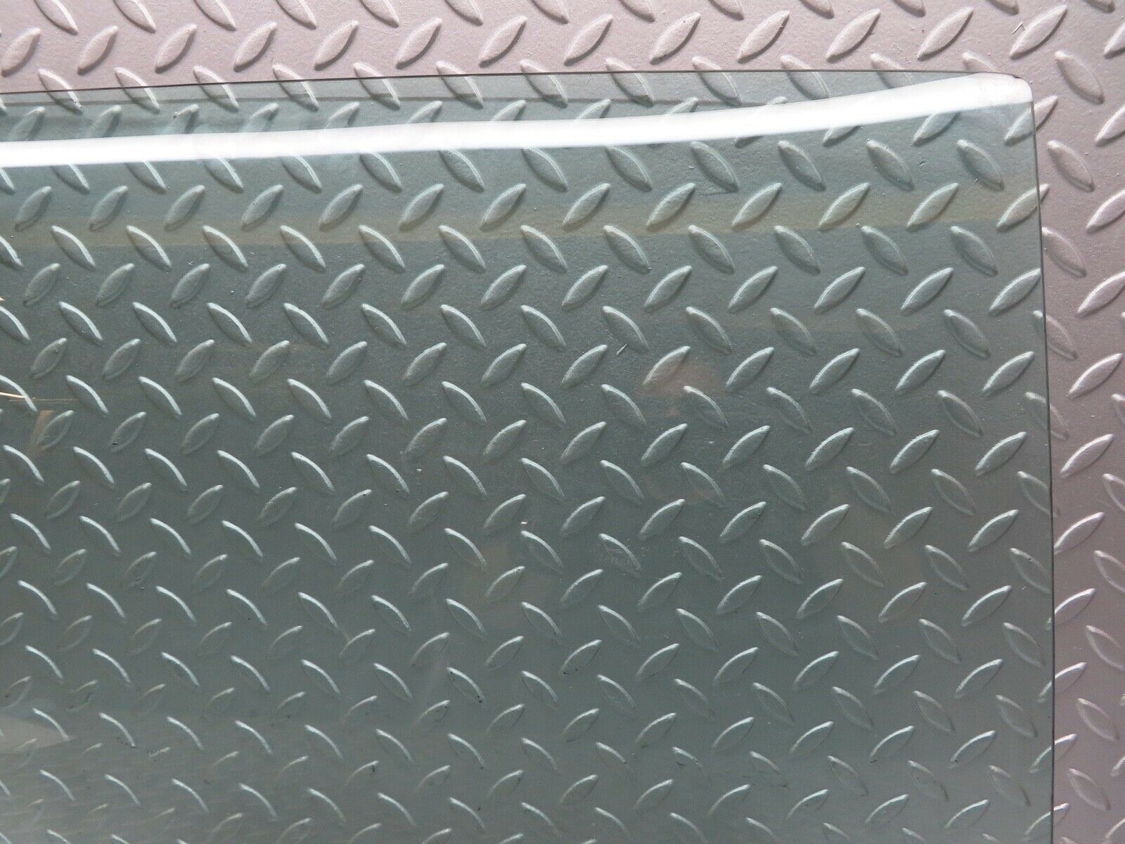 17635 Mercedes-Benz W116 450SEL Rear Left Door Window Glass