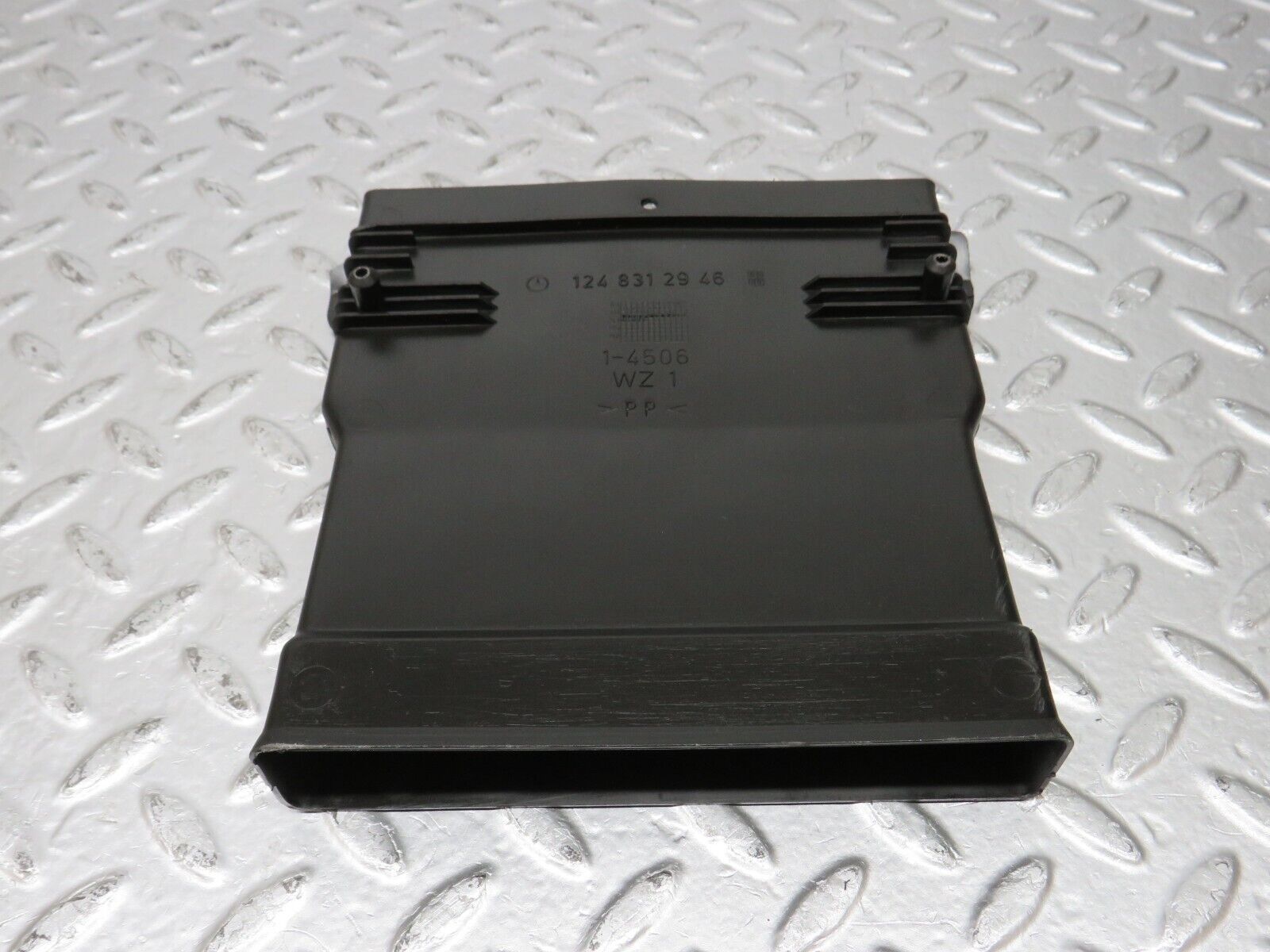 31313 Mercedes-Benz S124 220TE Ventilation Air Duct Under Seat 1248312946