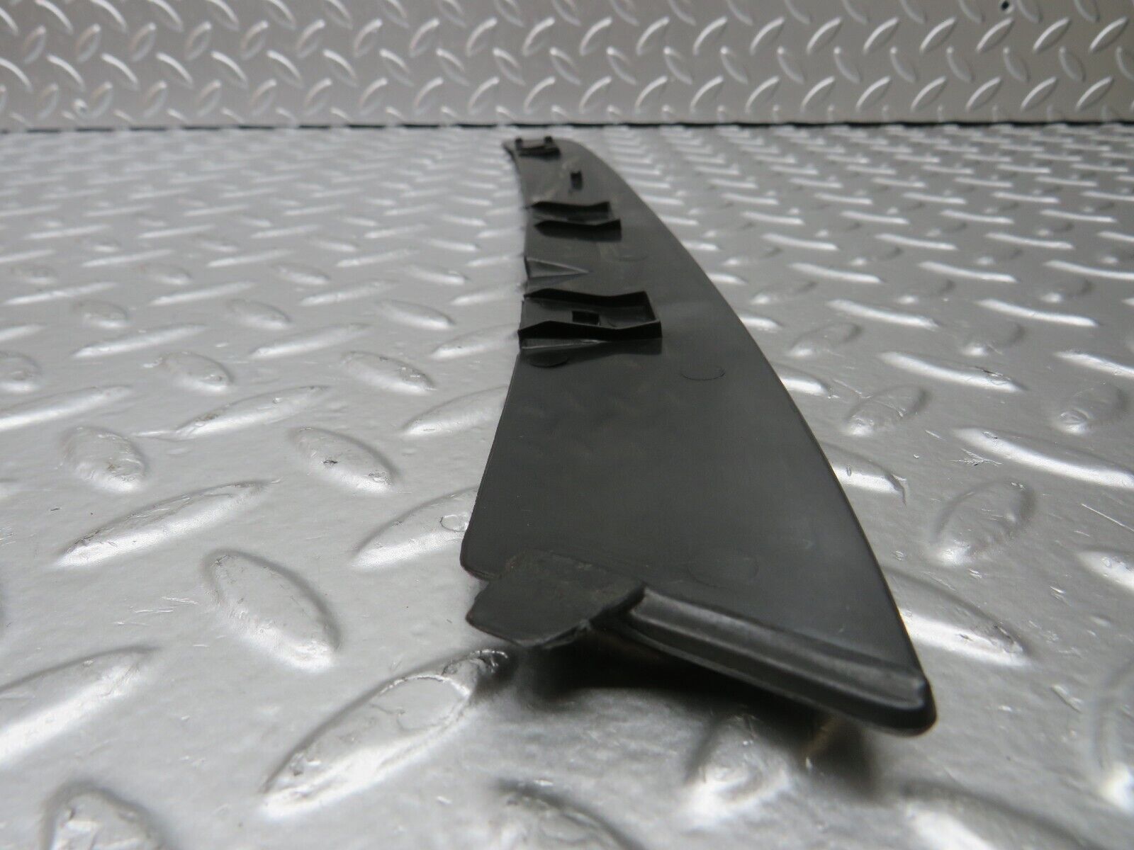 25637 Mercedes-Benz W123 200 C Pillar Exterior Plastic Trim Right Side