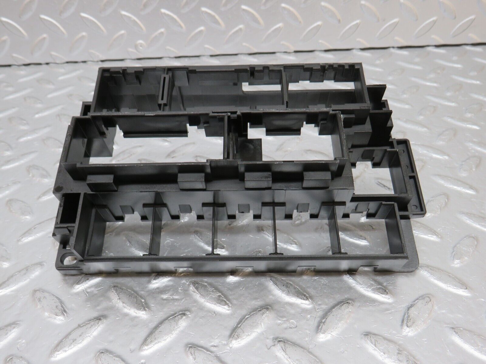 32486 Mercedes-Benz S124 300TE Wagon Fuse Relay Holder Bracket 1245450140