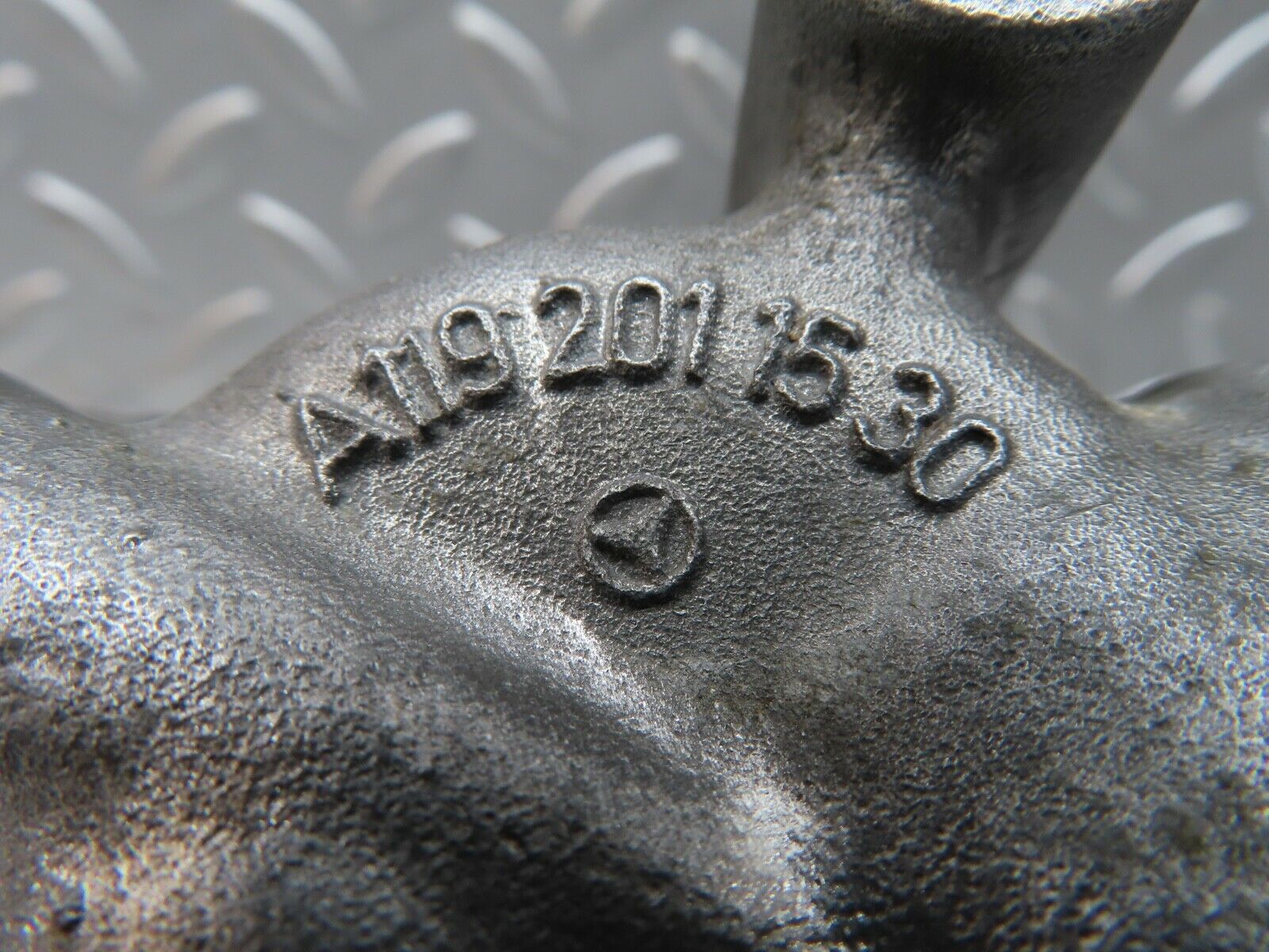 19540 Mercedes-Benz C140 CL420 Coupe Thermostat Housing 1192011530