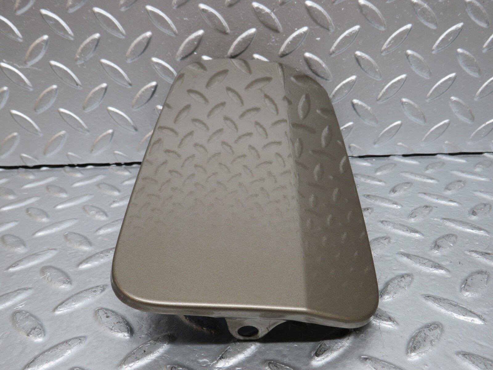 29366 Mercedes-Benz W124 230E Fuel Tank Flap Cap 1245844039