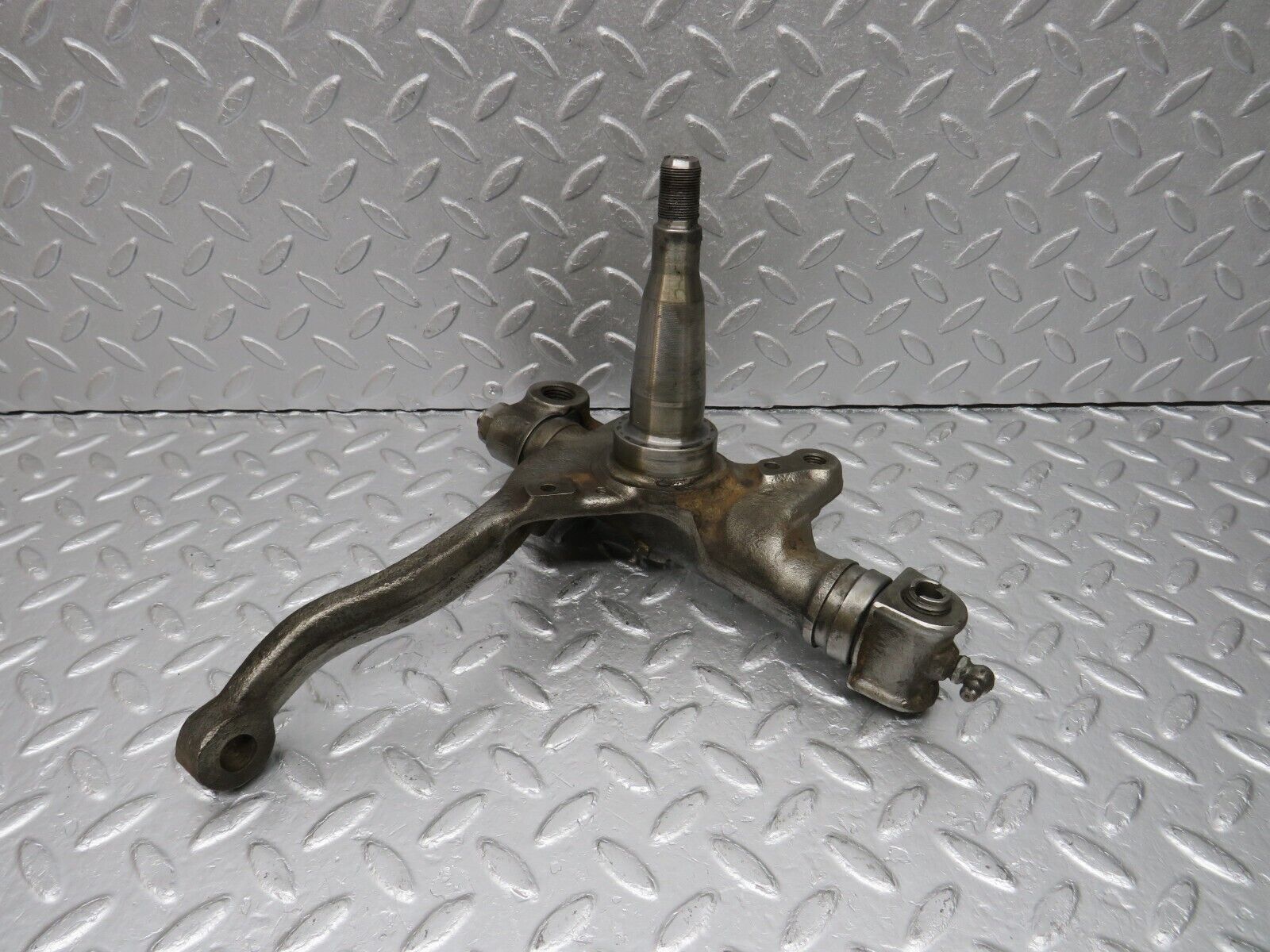 40395 Mercedes-Benz W110 230 Front Left Steering Knuckle