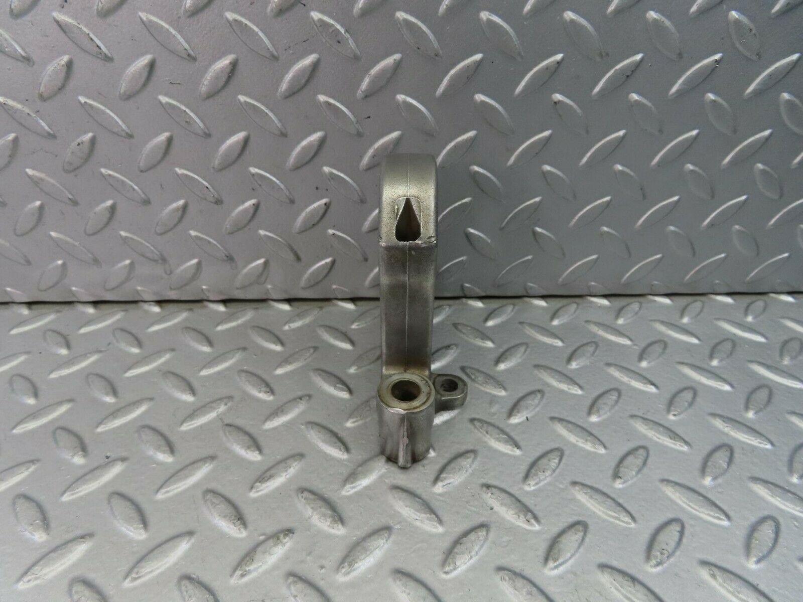 8989 Mercedes-Benz W110 Camshaft Tower Bearing 1800514016 48 mm