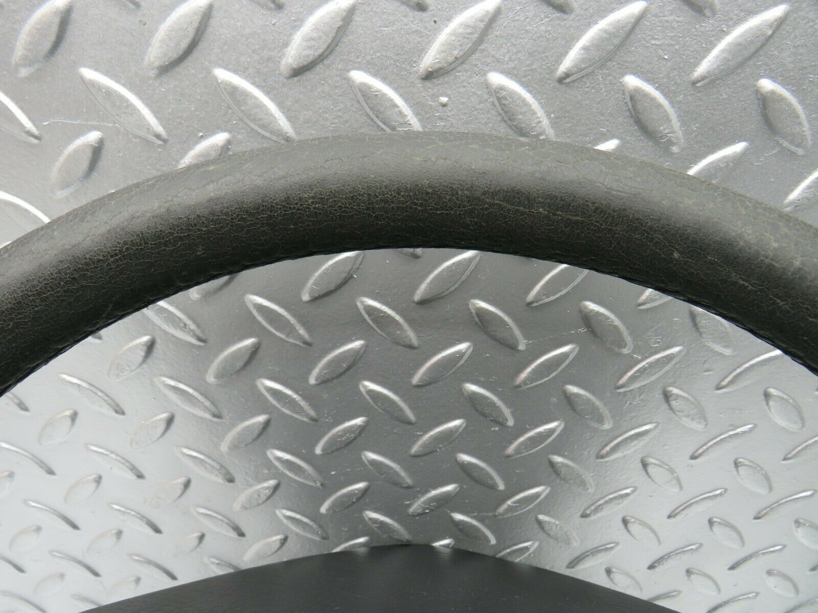 22313 Mercedes-Benz C124 E220 Coupe Leather Steering Wheel