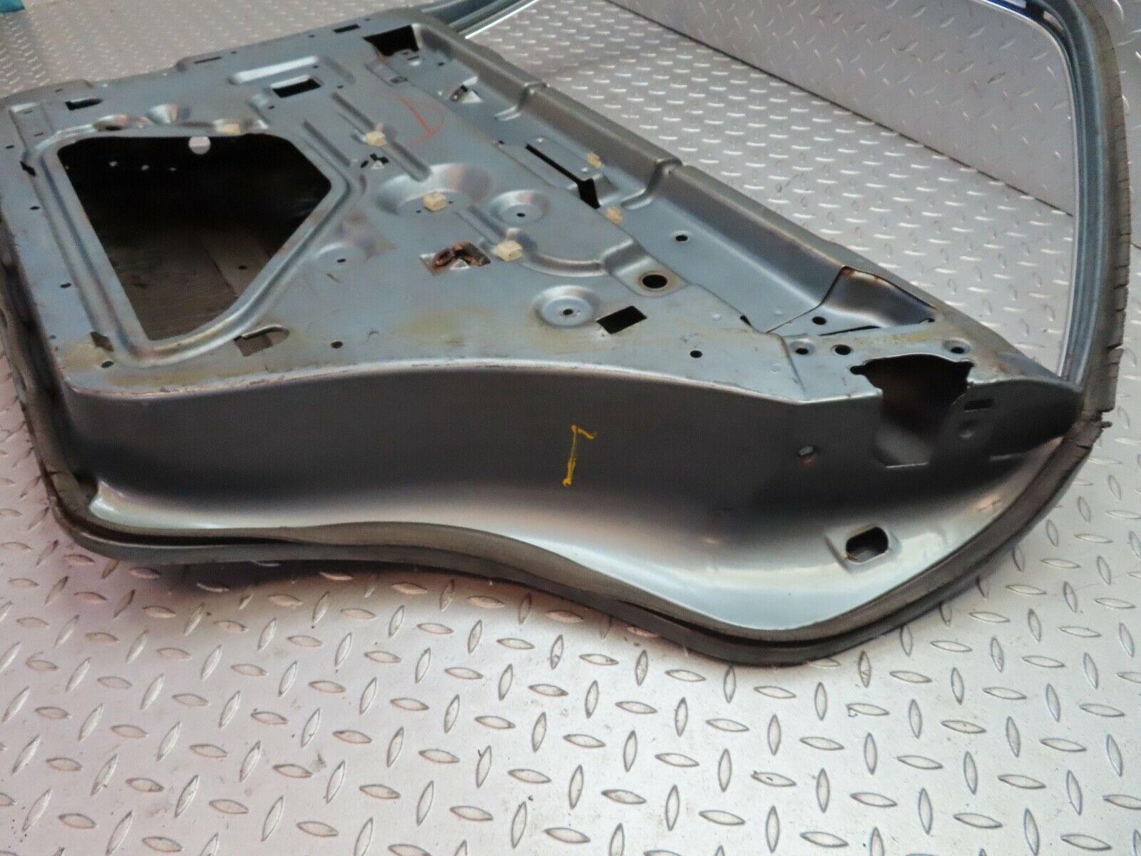 18809 Mercedes-Benz W116 Rear Right Door