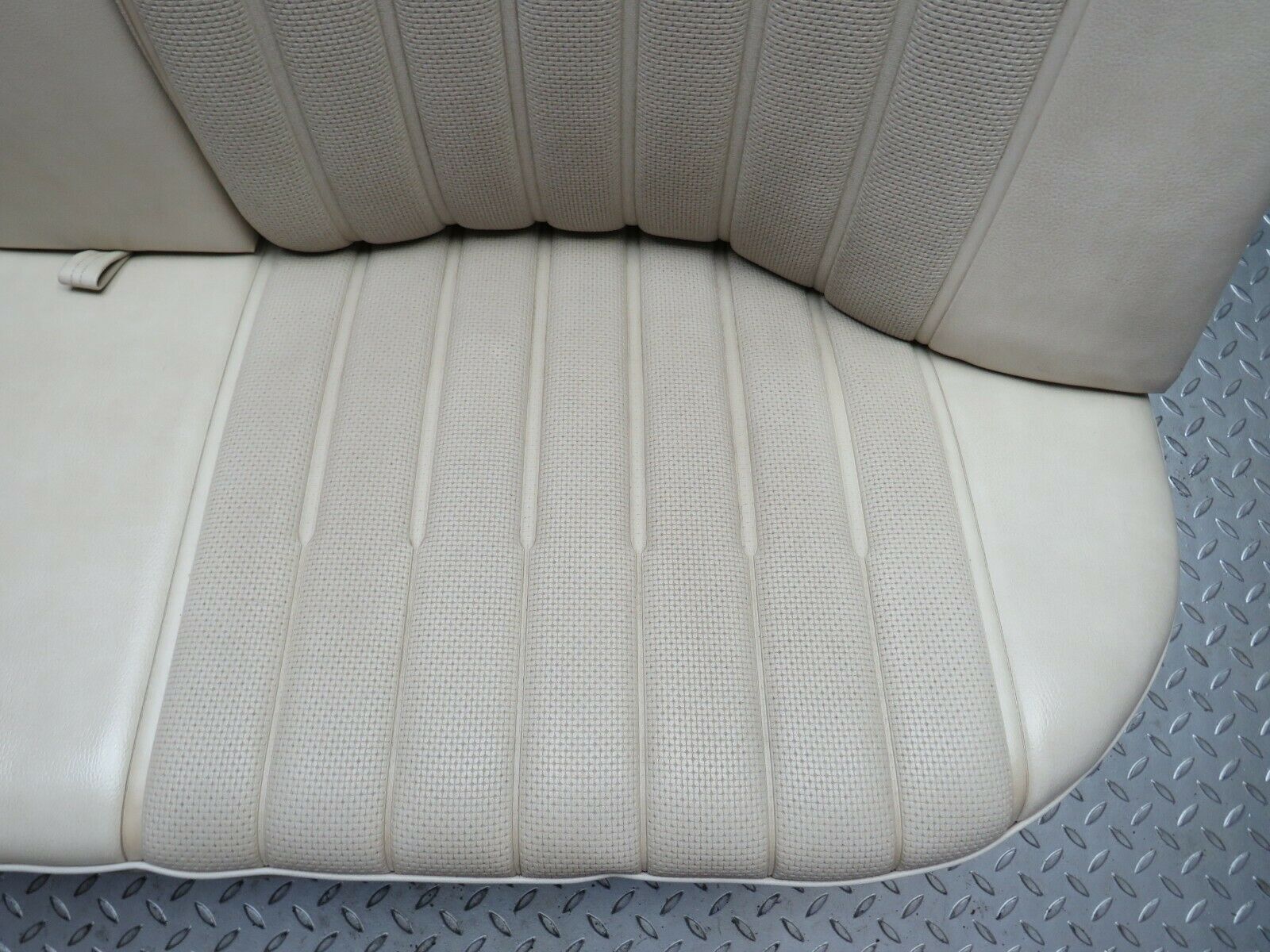 23430 Mercedes-Benz W114 280E Rear Seat Cream Leather