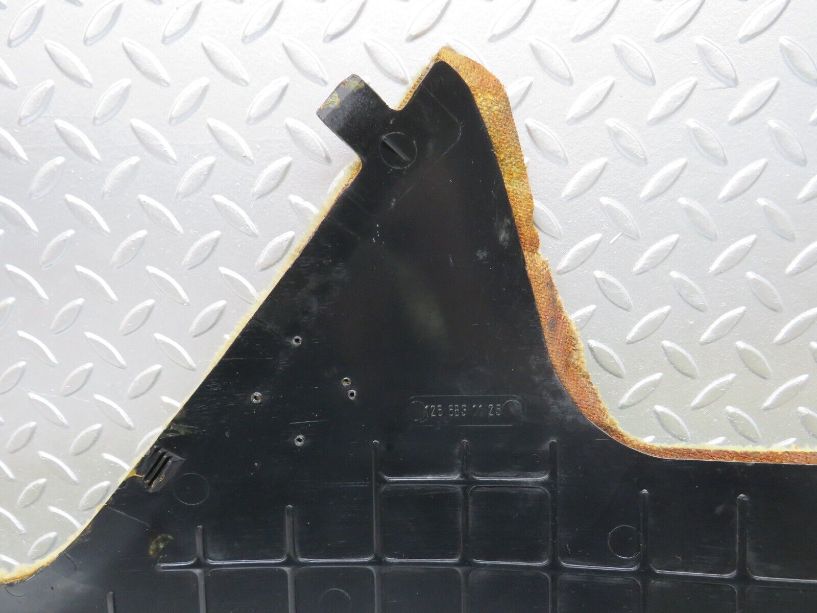 34382 Mercedes-Benz C126 380SEC Coupe Centre Console Carpet Left 1266831125