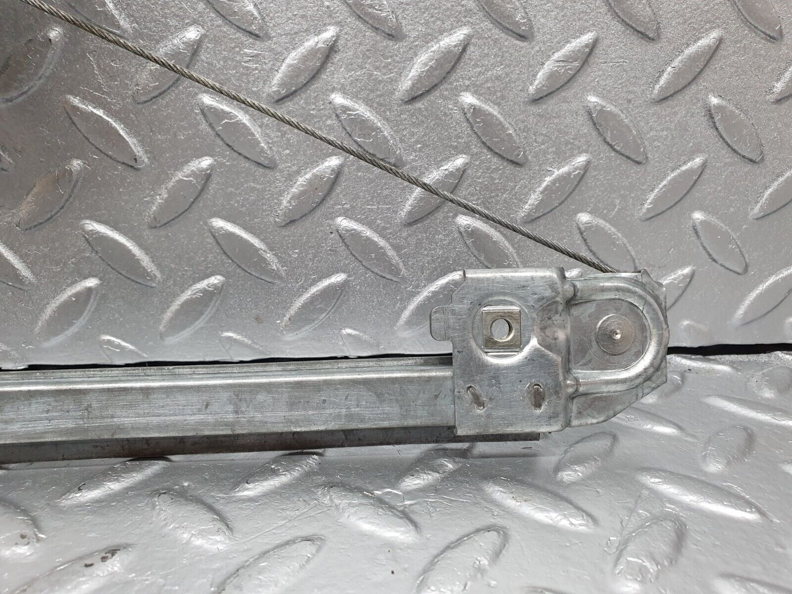 41402 Mercedes-Benz W124 200E Rear Right Manual Window Regulator