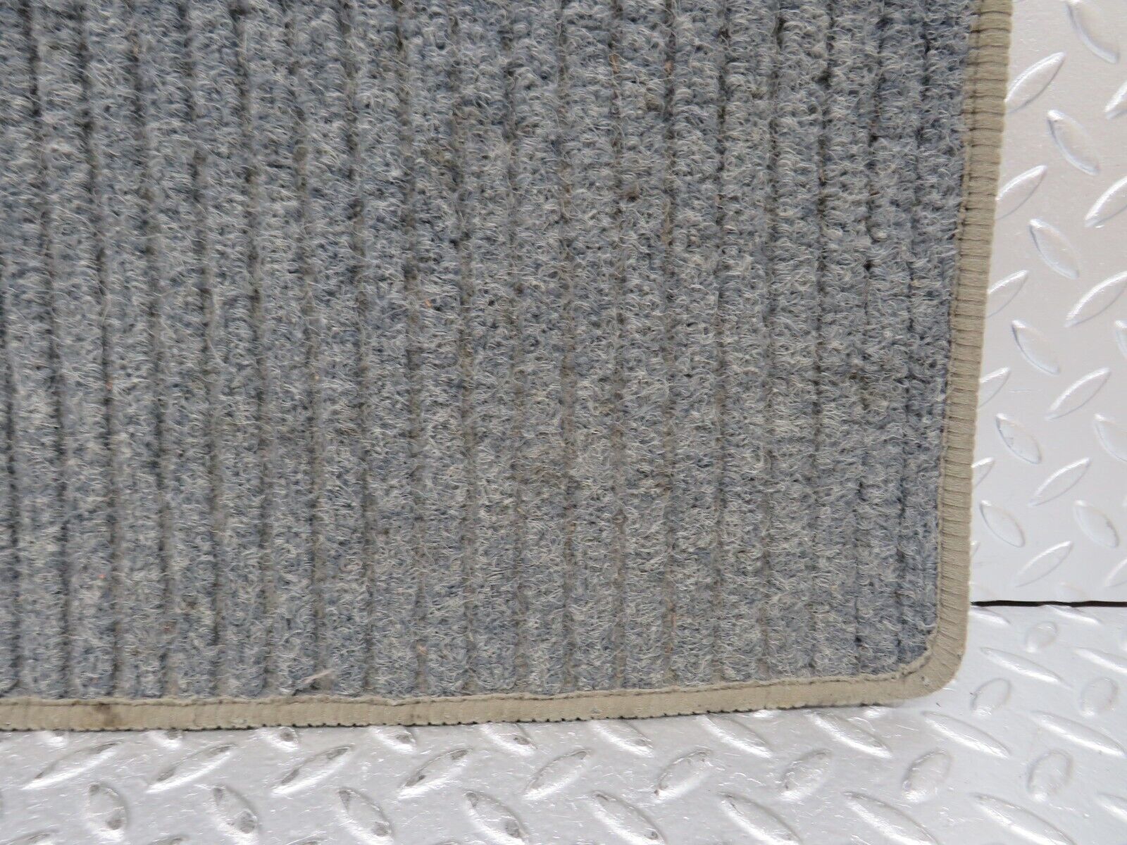32335 Mercedes-Benz S124 300TE Wagon Rear Left Floor Carpet Mat Grey