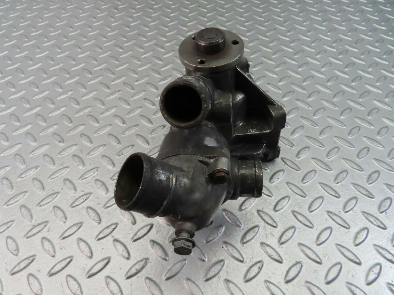 9428 Mercedes-Benz C124 300CE Coupe Water Pump 1032010101