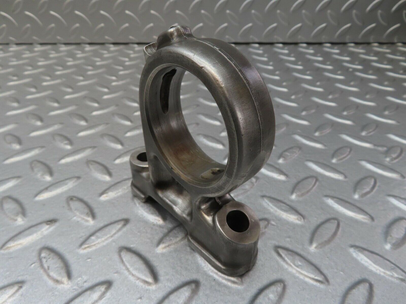 13349 Mercedes-Benz C107 350SLC Coupe Camshaft Tower Bearing 1160512112