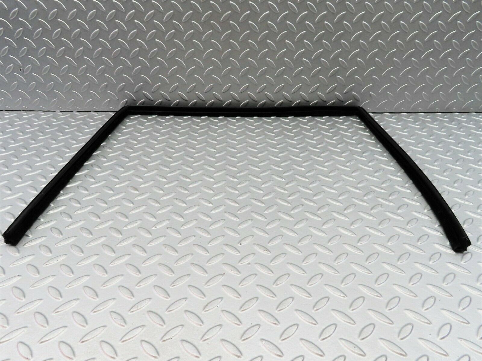 6612 Mercedes-Benz S124 E220 Wagon Window Seal Rubber Rear Right