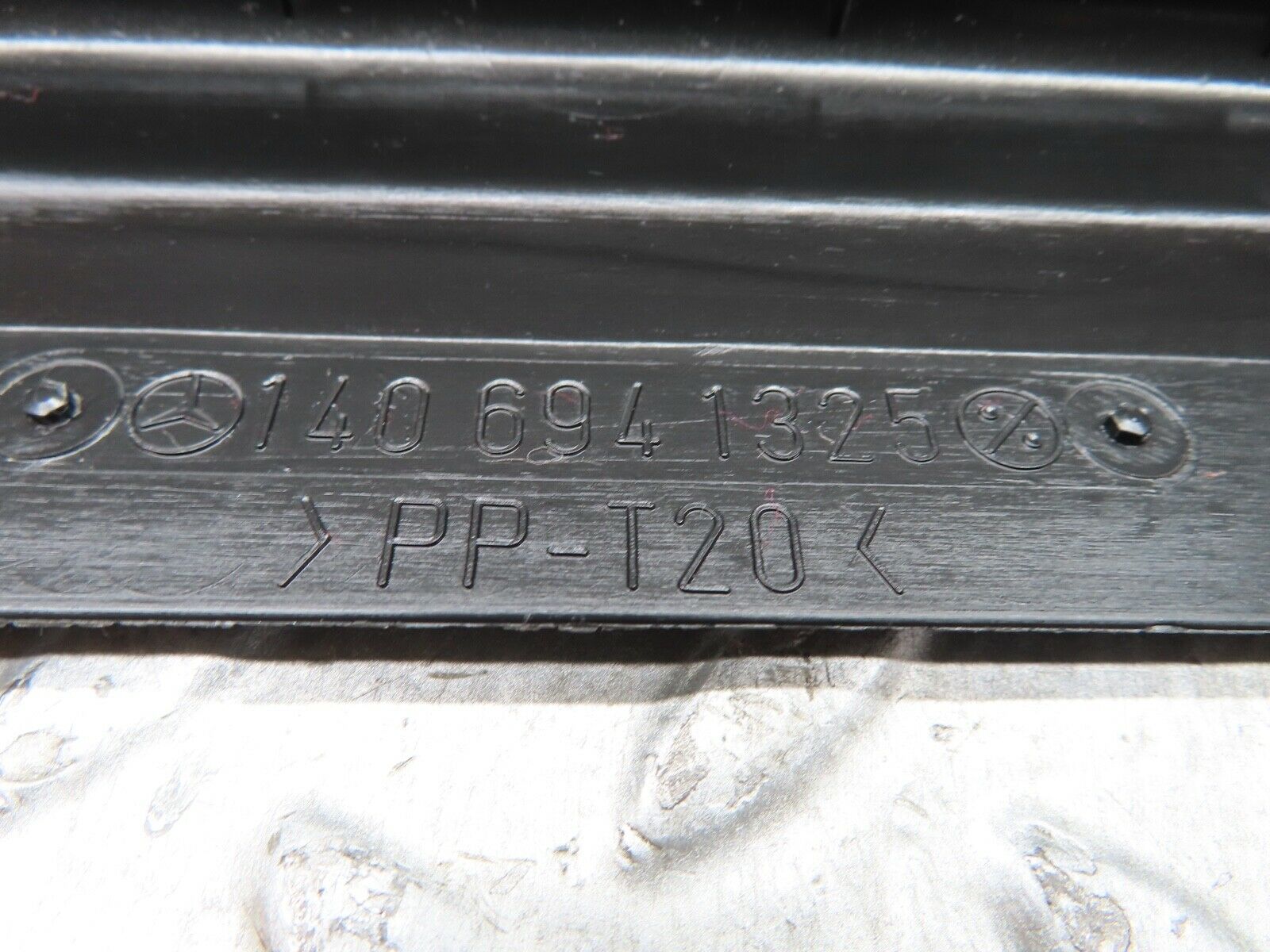 19694 Mercedes-Benz C140 CL420 Coupe Trunk Cover Trim Black 1406941325