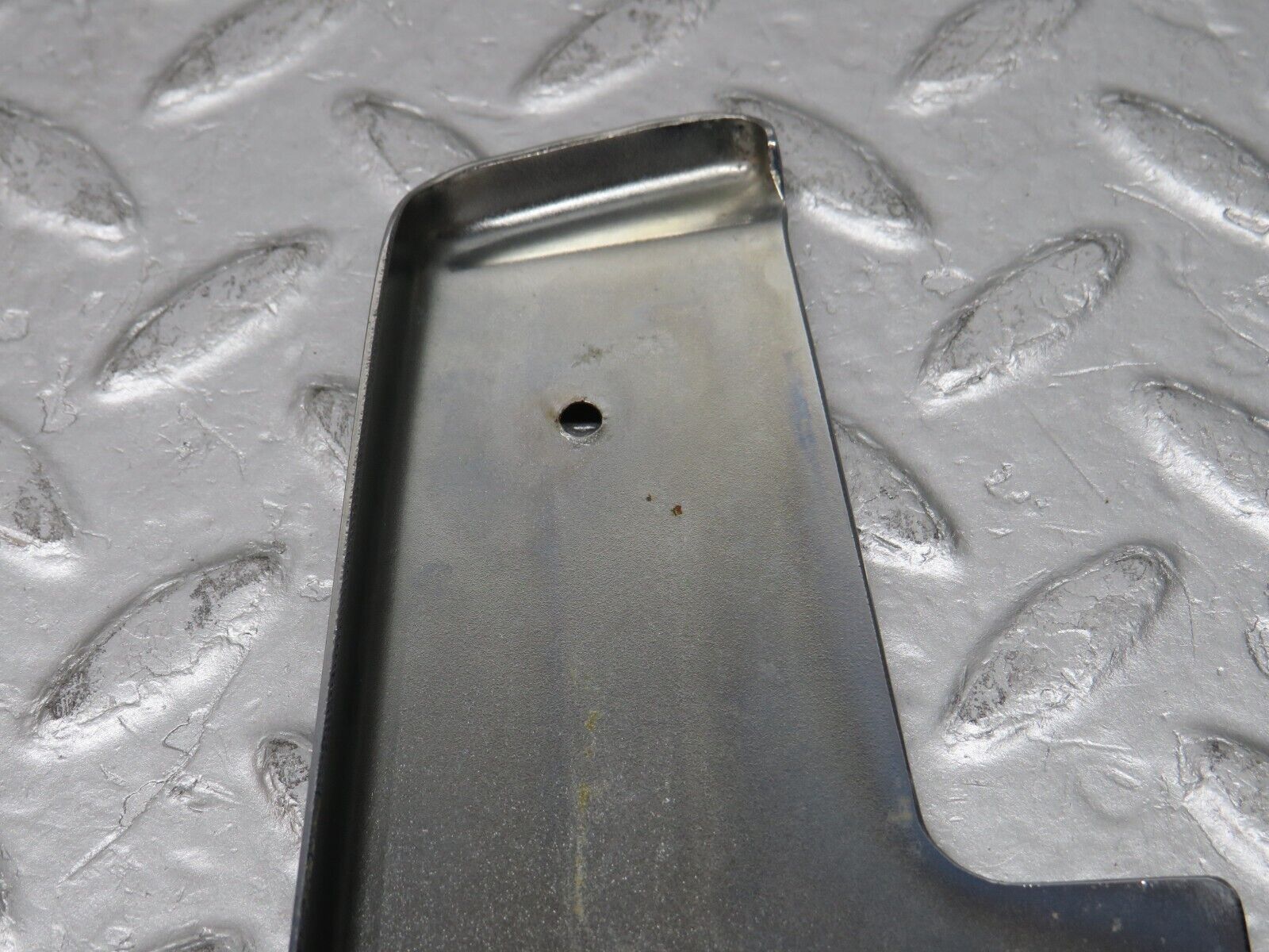 37761 Mercedes-Benz A124 320E Cabriolet Left Door Chrome Cover