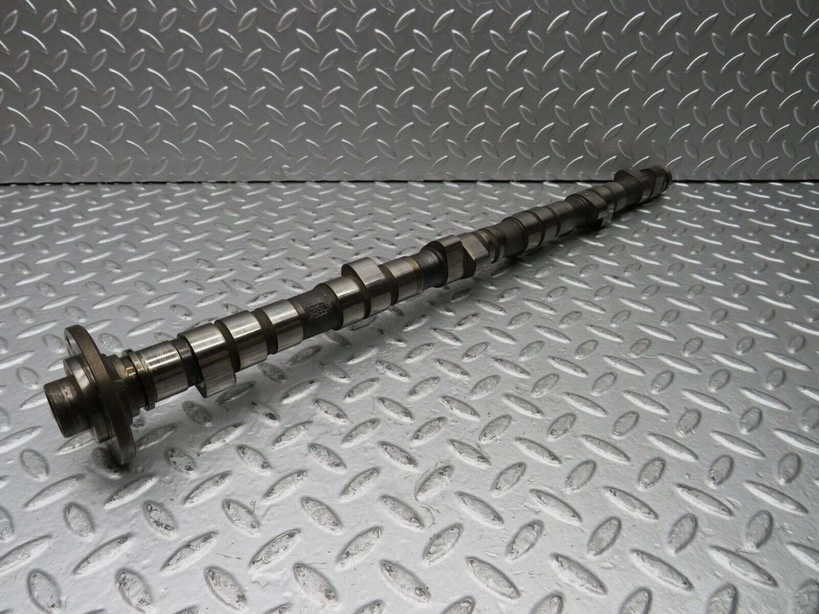 21754 Mercedes-Benz W126 300SE Camshaft