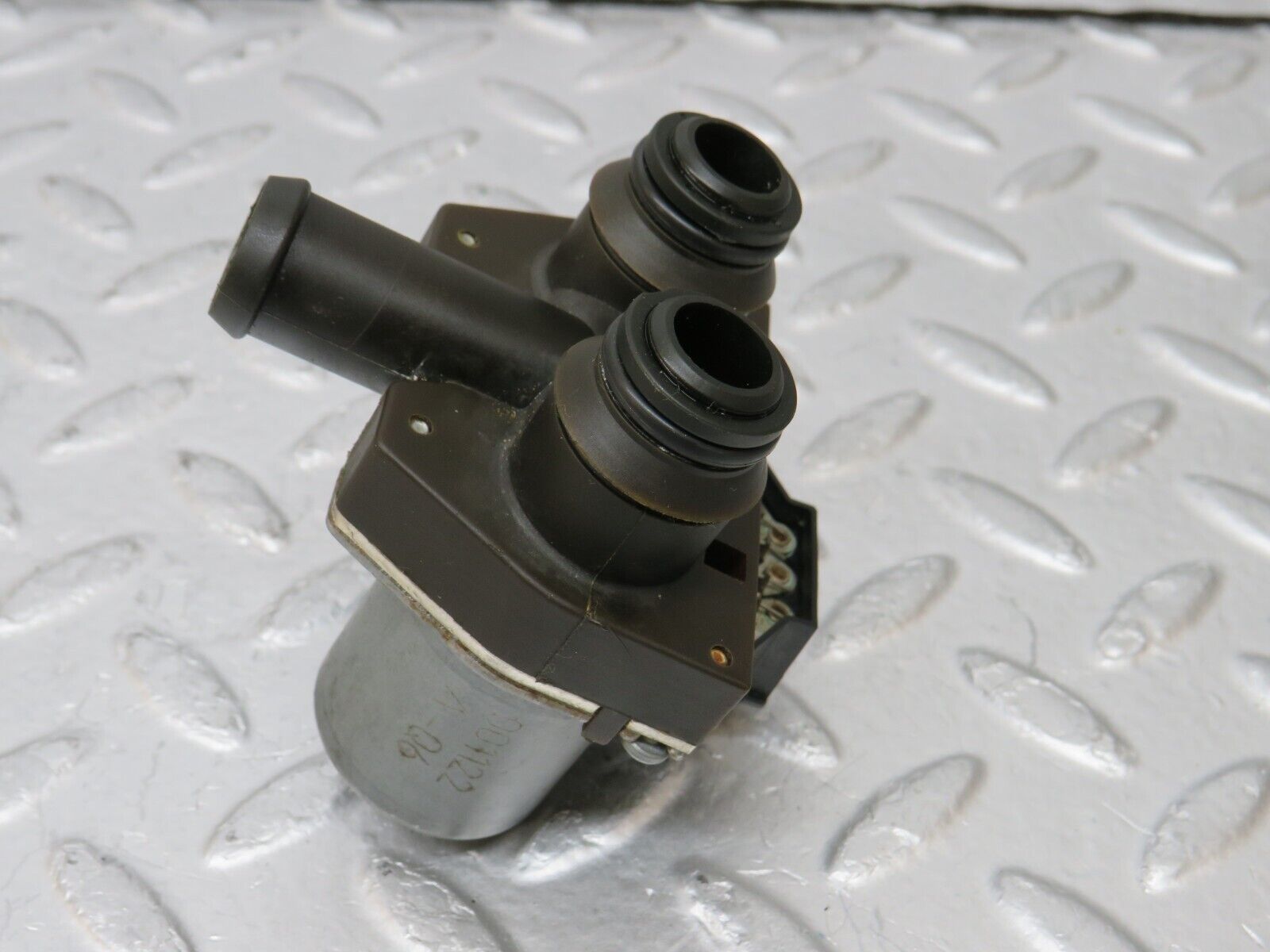 34900 Mercedes-Benz W210 320E Heater Control Duo Valve 0018307784