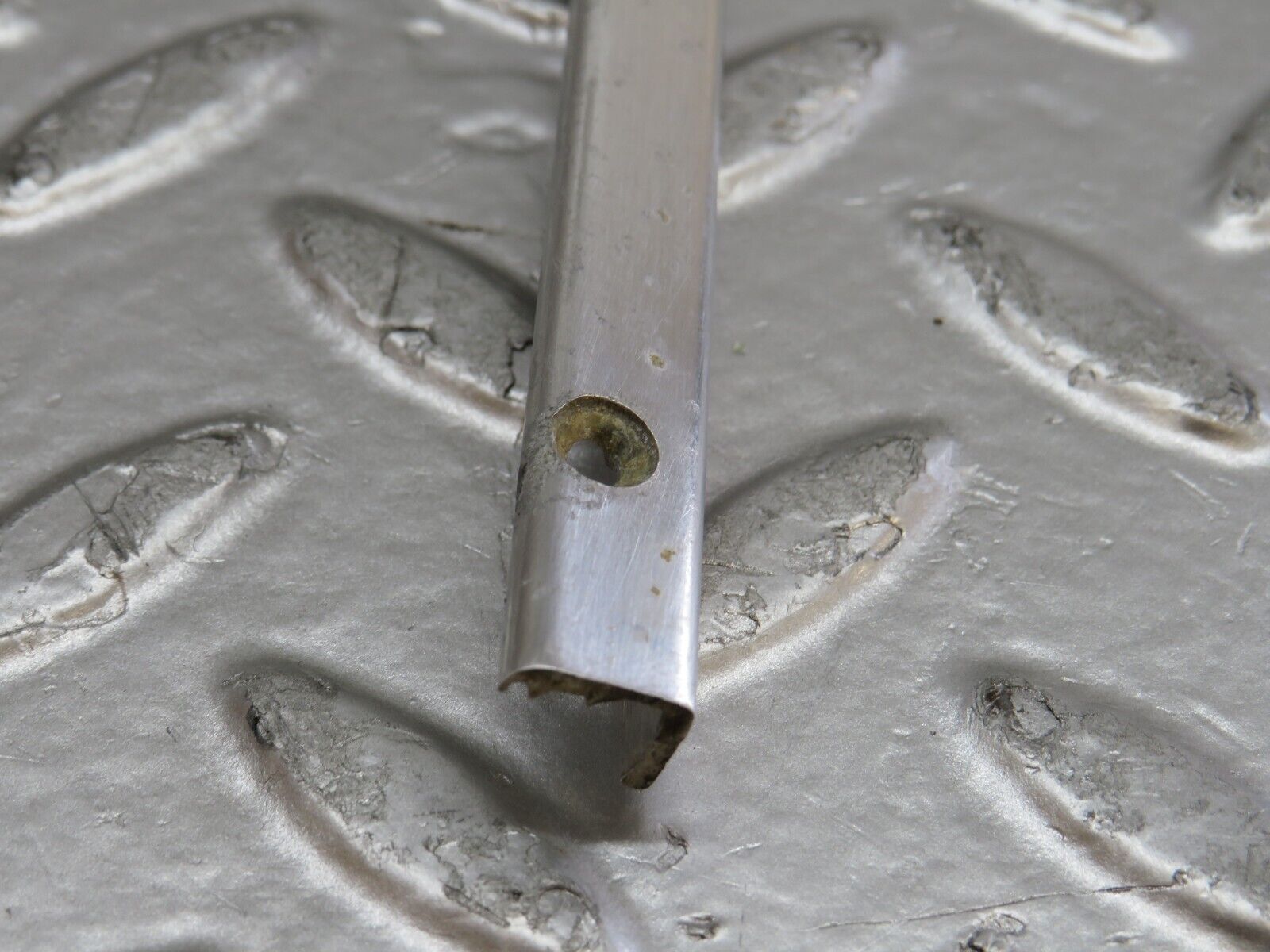 33805 Mercedes-Benz W201 190E 2.0L Sunroof Chrome Trim