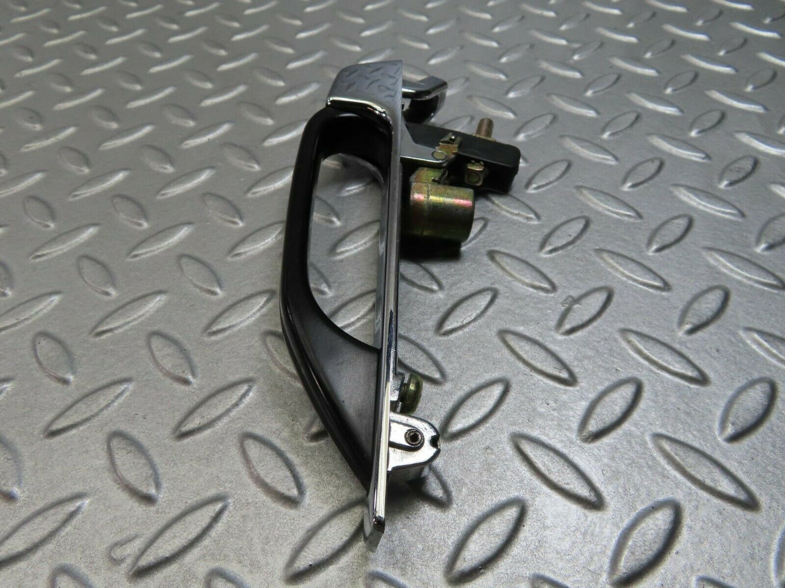 8240 Mercedes-Benz W123 Exterior Chrome Door Handle Rear Right 1237600359