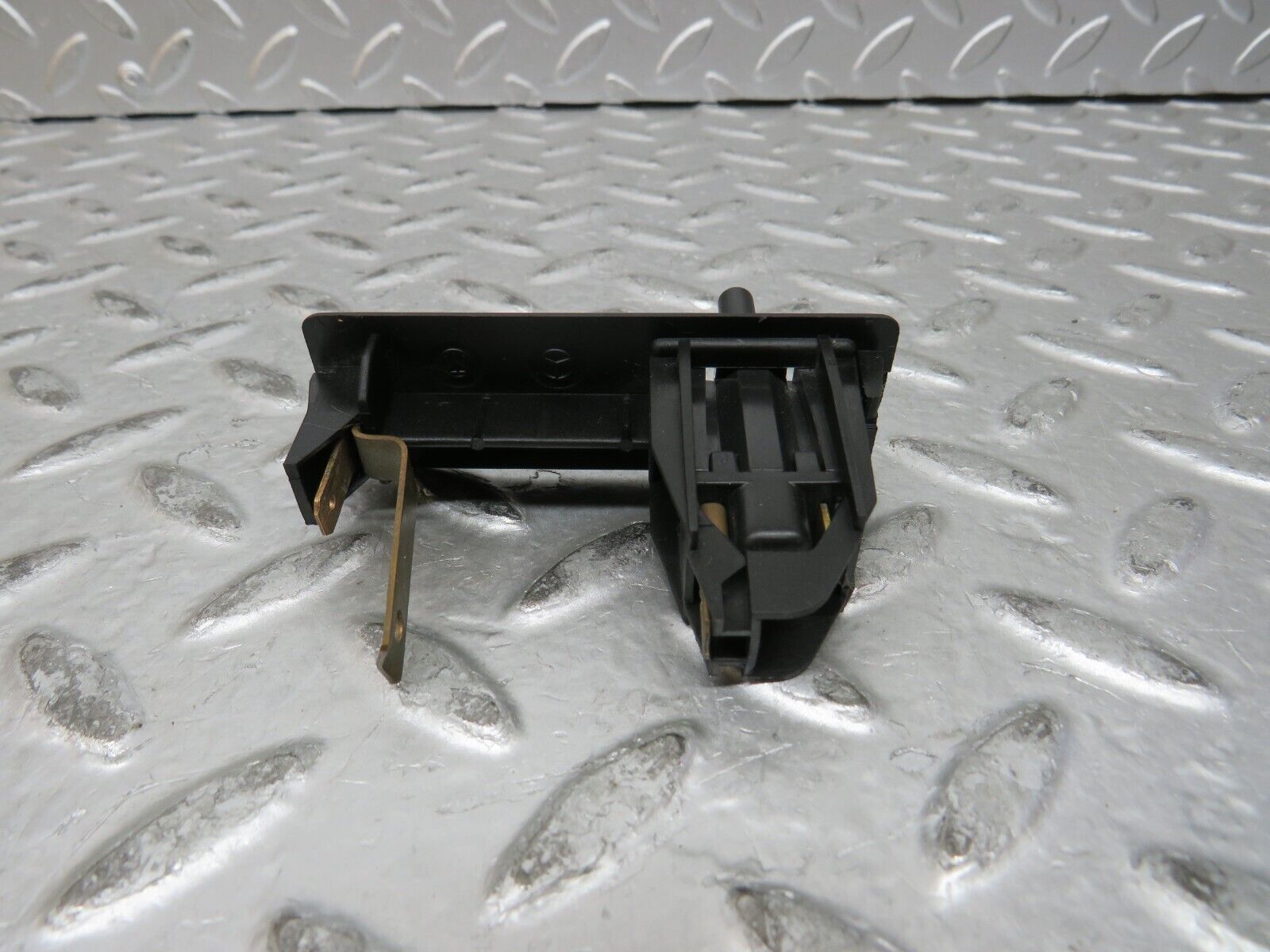 28818 Mercedes-Benz W123 230E Trunk Boot Light Switch 2018200211