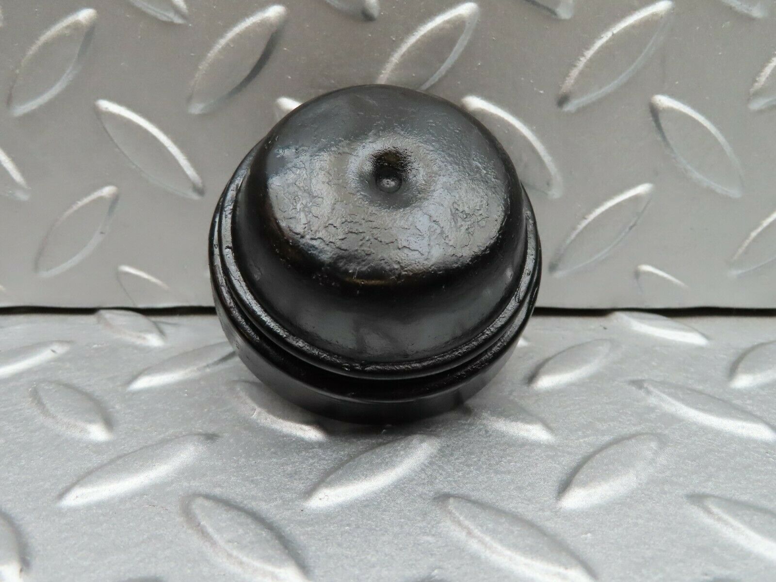 4915 Mercedes-Benz W123 230E Wheel Bearing Dust Cap